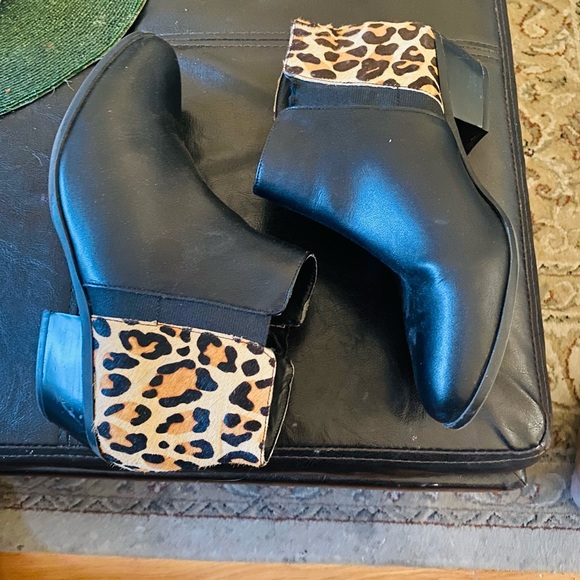 Apri Black and Leopard Booties (9) Like New! - Picture 2 of 7